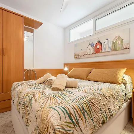 Hauzify I Apartament Parera Apartment *